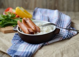 Рис с сосисками