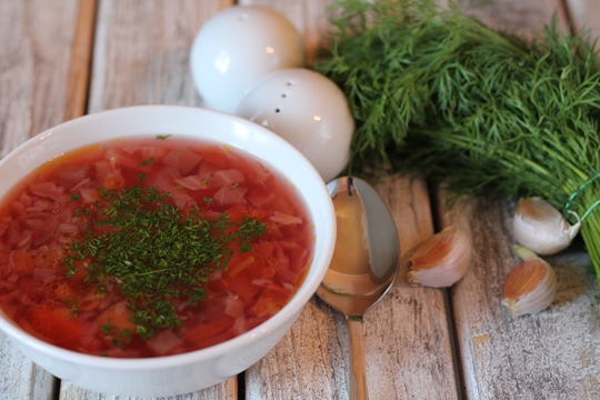 Борщ с капустой и свеклой в мультиварке