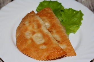 Чебуреки с картошкой в мультиварке