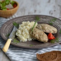 Рис на пару с котлетами