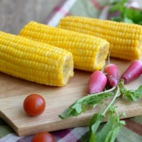 Кукуруза в початках