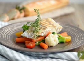 Треска на пару с овощами