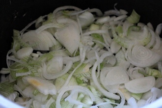 Сочная говядина с овощами в мультиварке