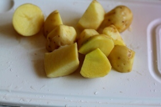 Тушеное мясо с цукини и фасолью в мультиварке